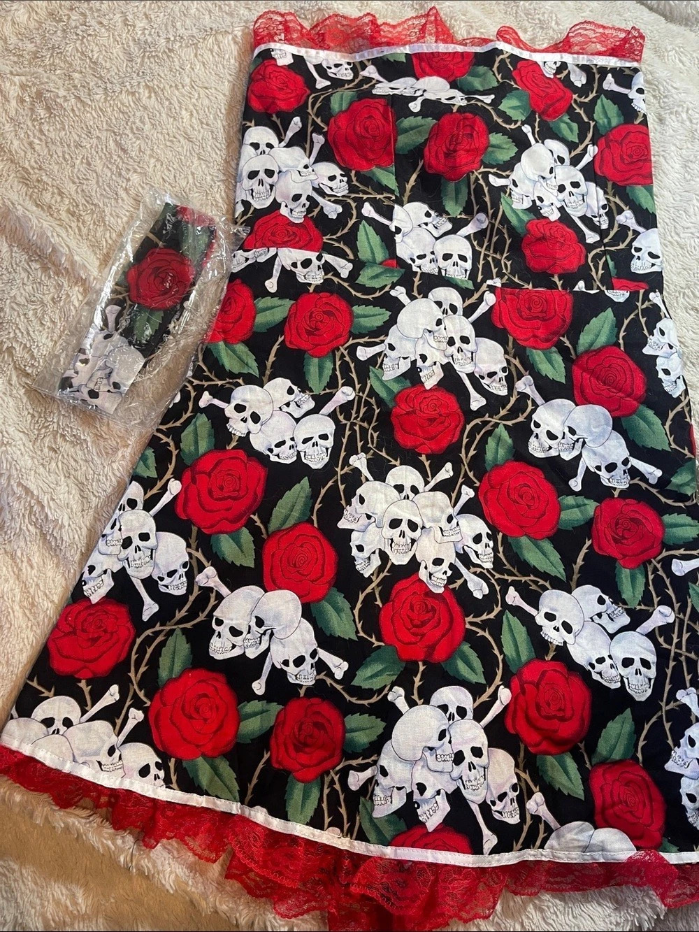 MUSIC LEGS Rose & Skull Mini dress in Black & Red XL NWT